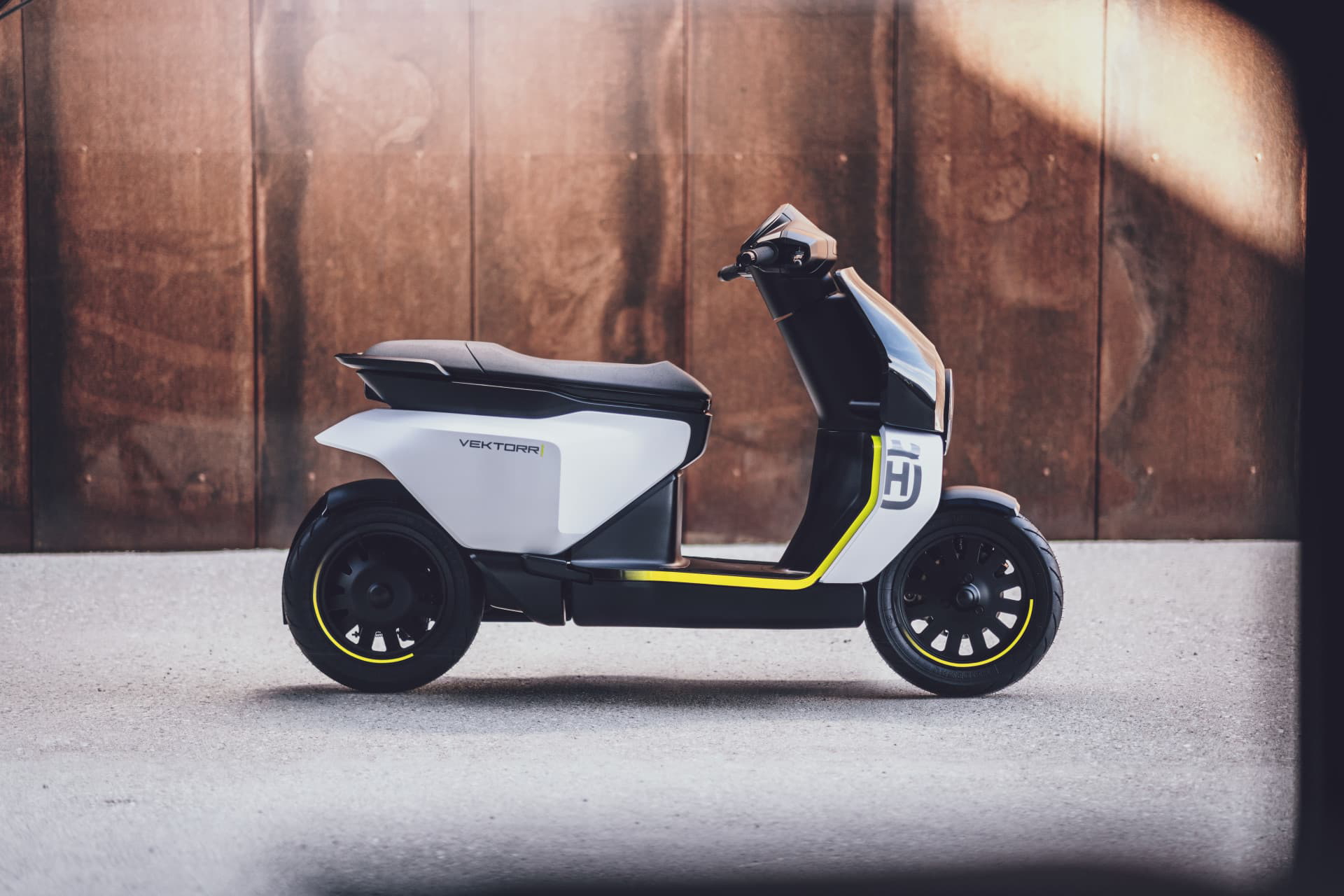 Husqvarna Vektorr Concept Scooter Electrico 01