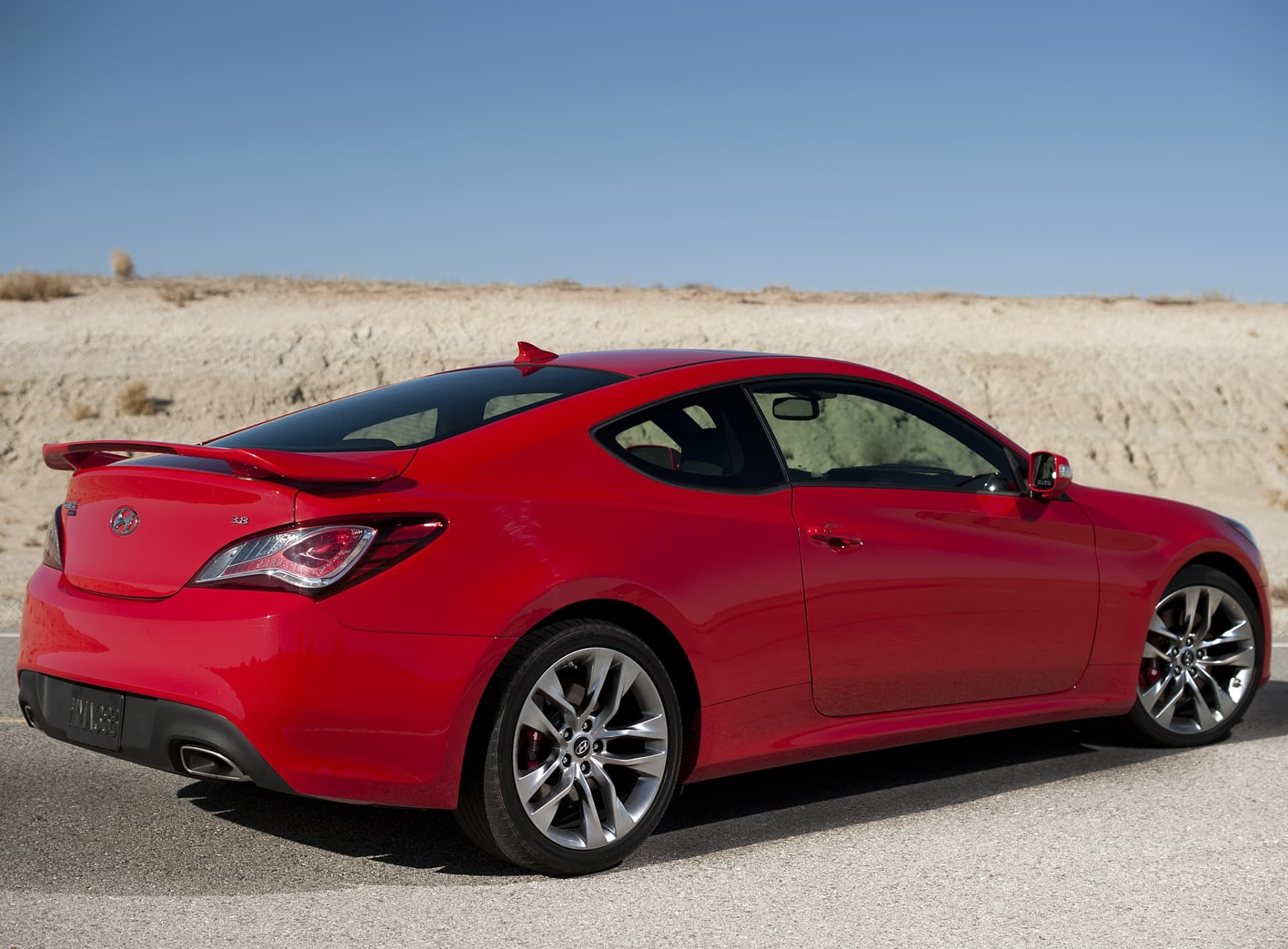 Hyundai Genesis Coupe 0521 02