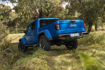 Jeep Gladiator 2021 18
