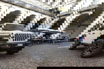 Jeep Wrangler 4xe No Resizing 06