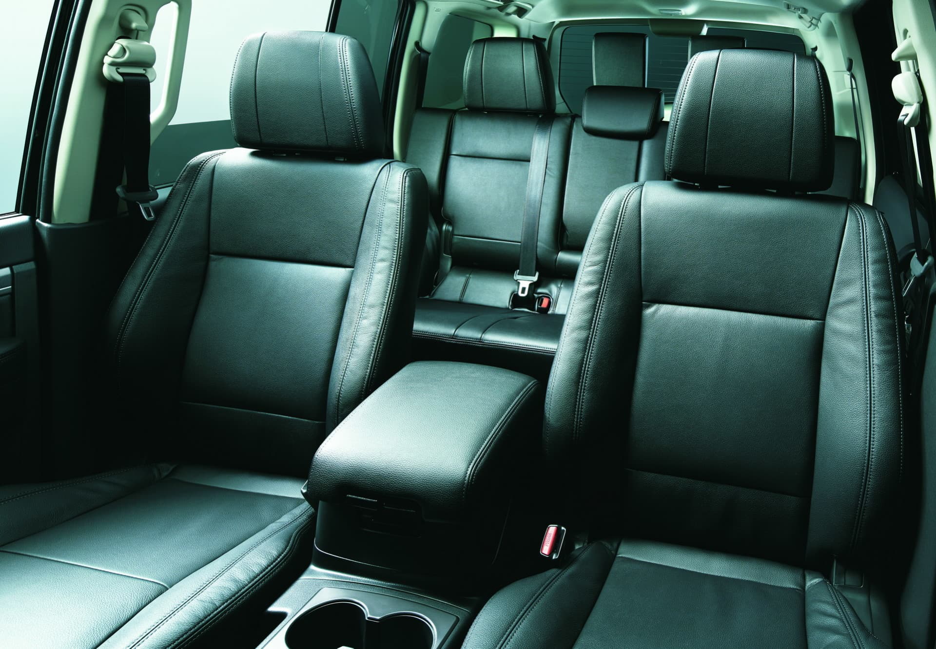 Mitsubishi Montero Final Edition 5