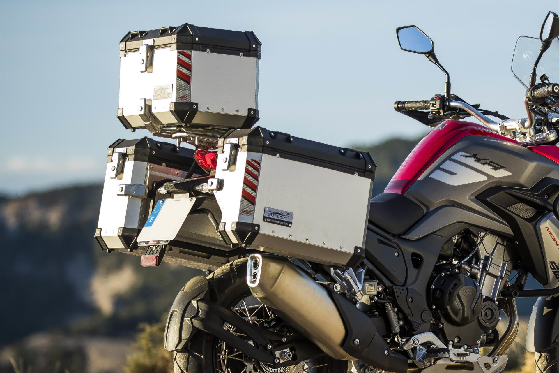 Moto Macbor Nuevo Modelo Montana Xr5 Regalo Kit Maletas