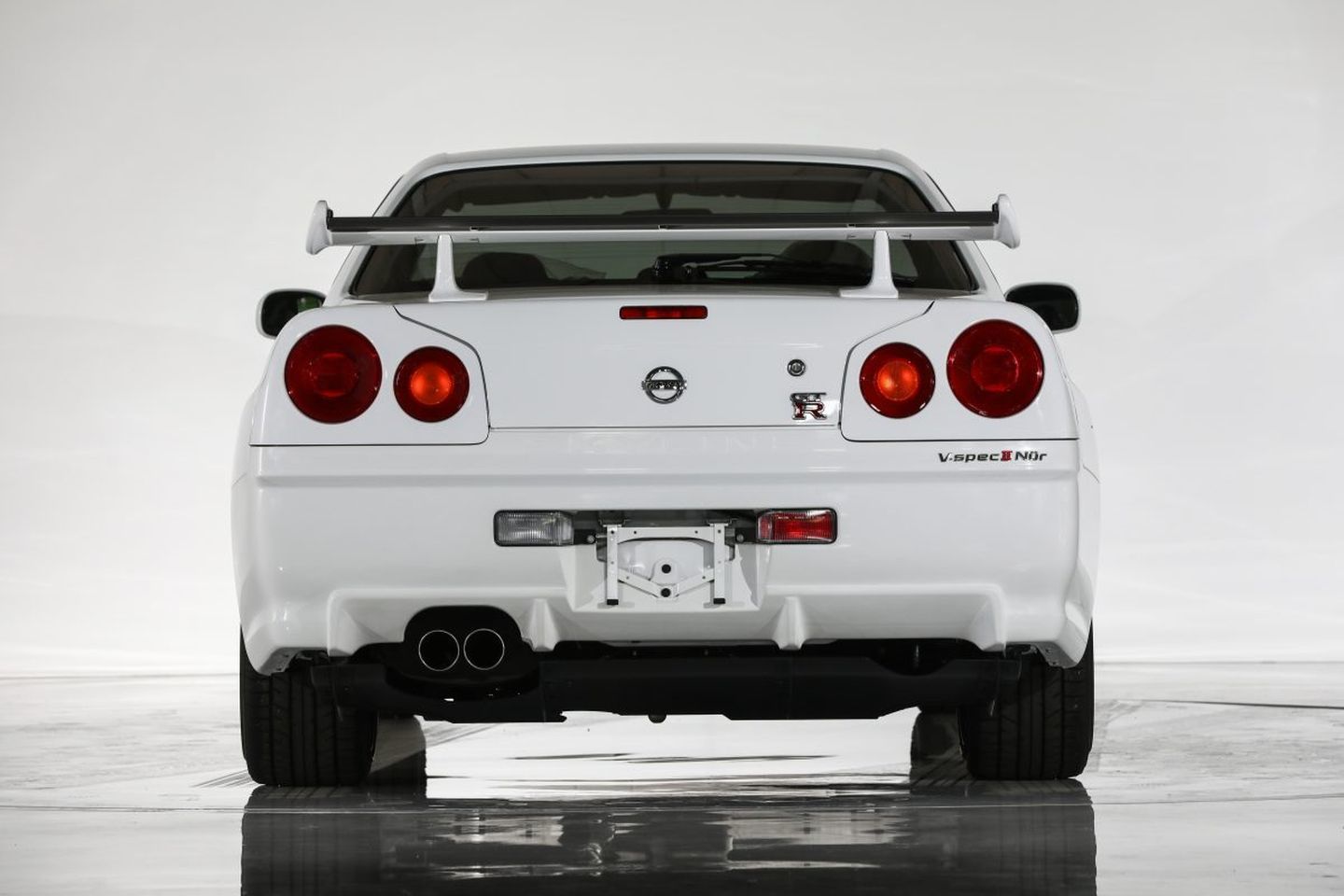 Nissan Skyline Gt R V Spec Ii Nur 1