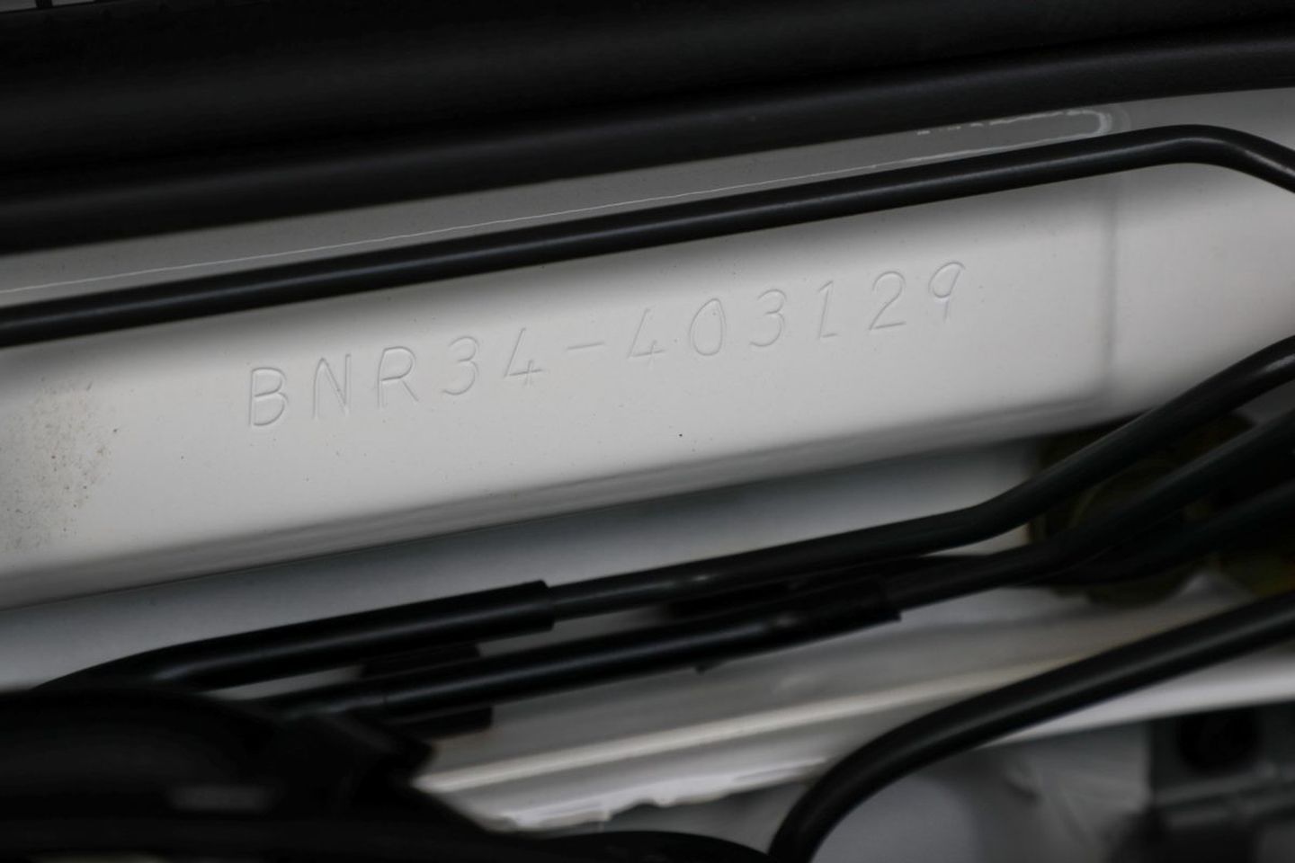 Nissan Skyline Gt R V Spec Ii Nur 14