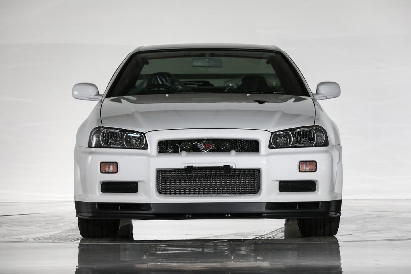 Nissan Skyline Gt R V Spec Ii Nur 6