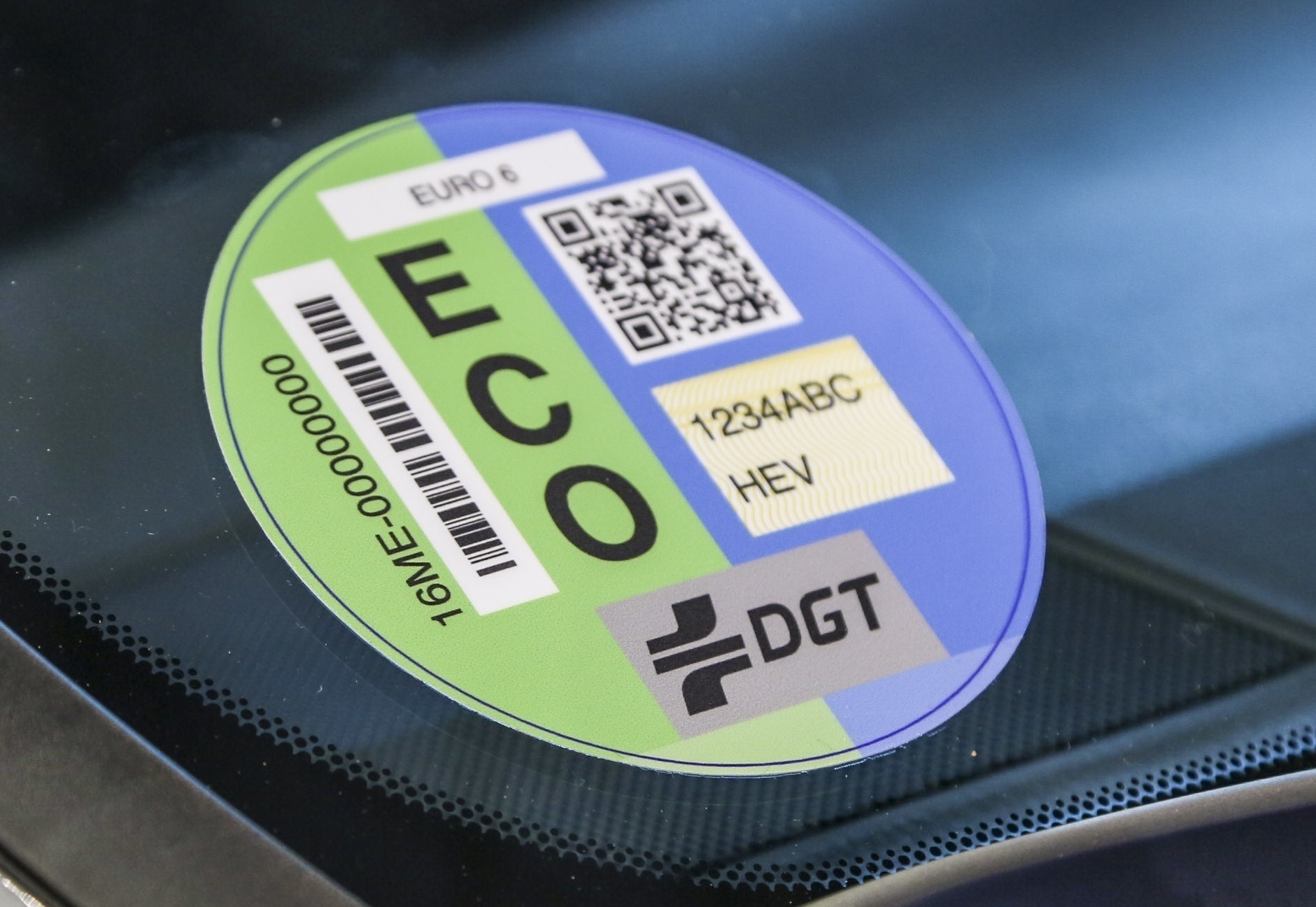 Cómo conseguir las nuevas etiquetas ambientales para el coche?
