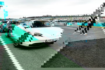 Porsche Taycan Valencia Cheste 2