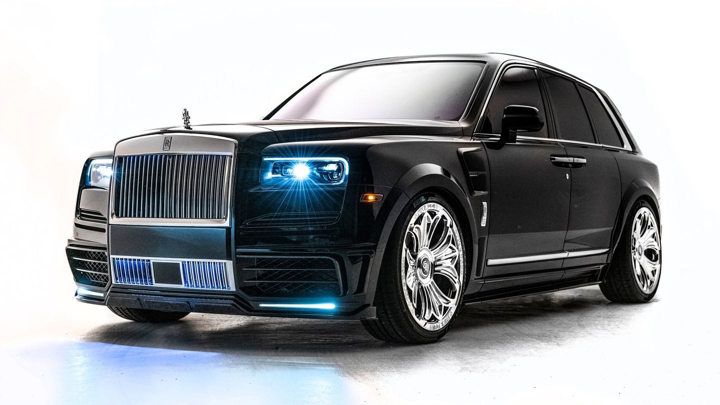 Rolls Royce Cullinan Drake 1