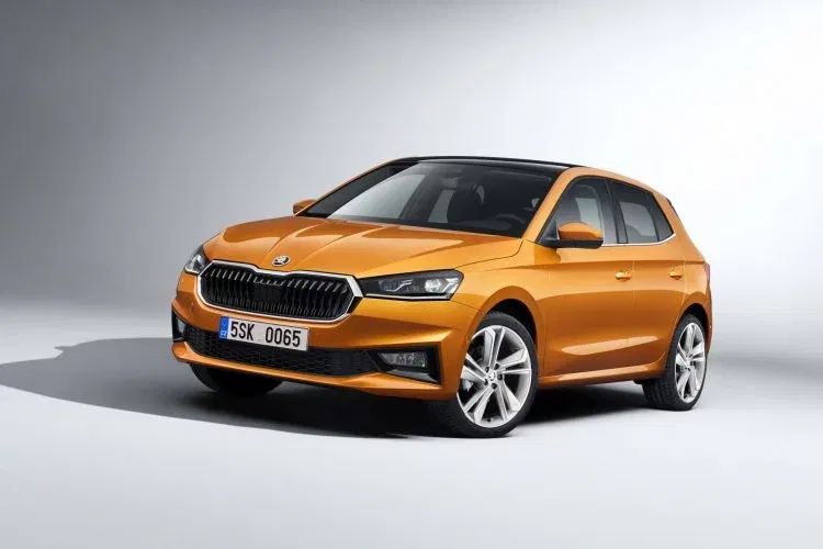 Skoda Fabia 2021 Naranja Frontal 2