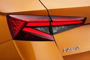 Skoda Fabia 2021 Naranja Piloto 4