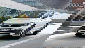 Volkswagen Tiguan Allspace 2021 Frontal Lateral 05121 002