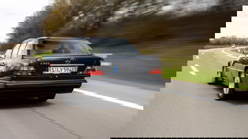 3 Curiosidades Mercedes 500 E W 124 02