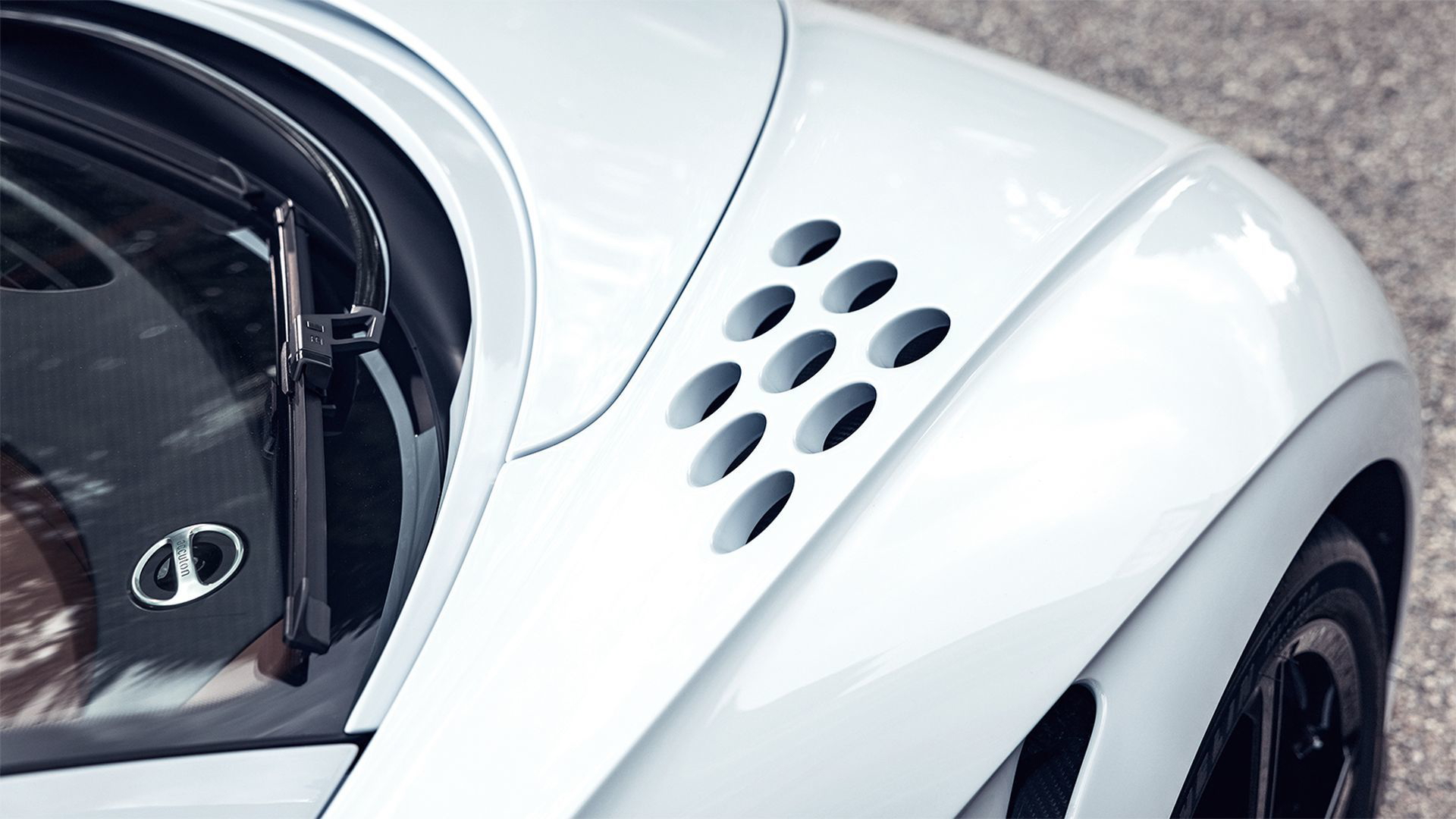 bugatti-chiron-super-sport-2021-9.jpeg