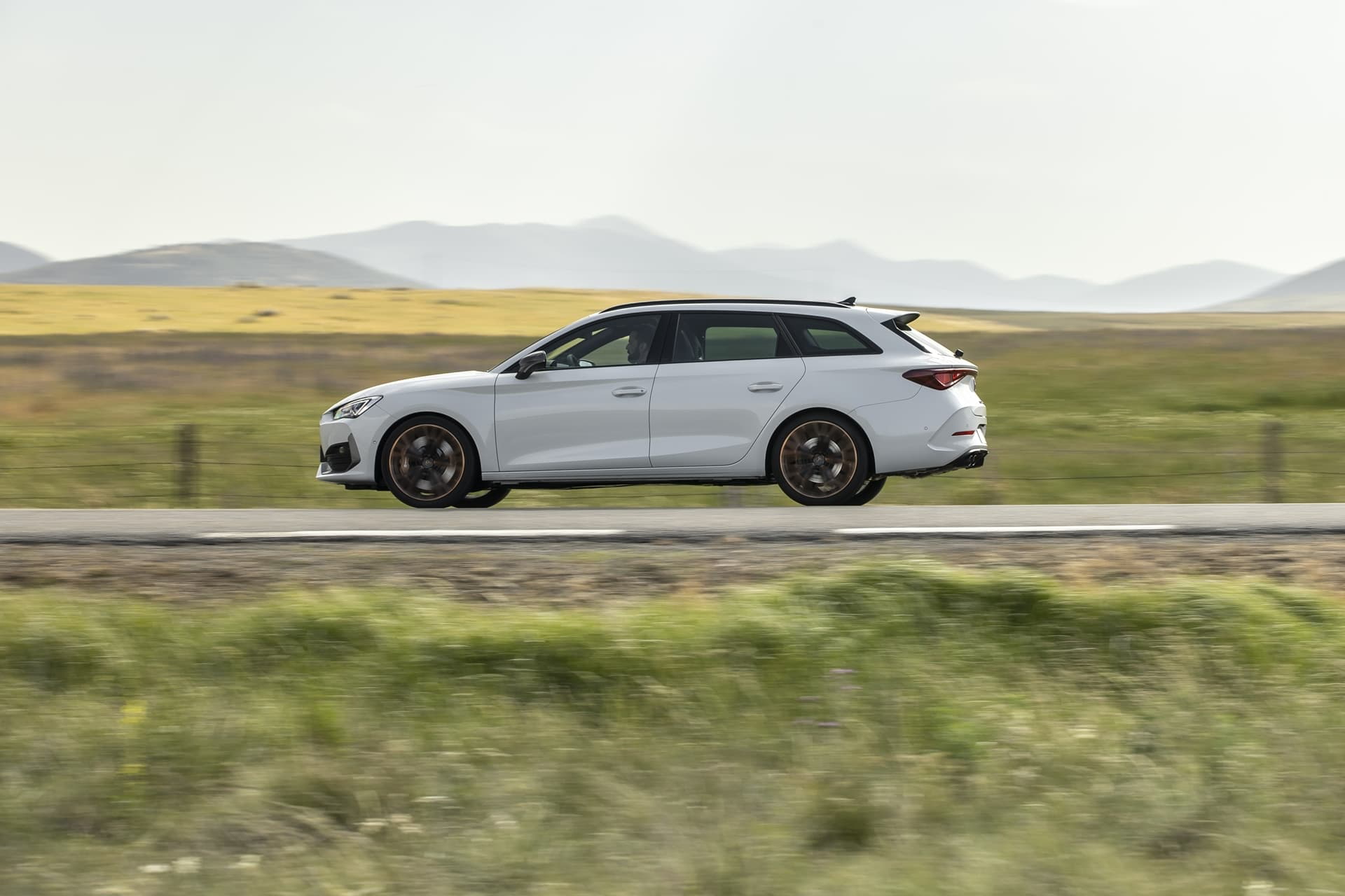 Cupra Leon Tsi 300 0621 010