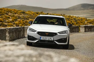 Cupra Leon Tsi 300 0621 020