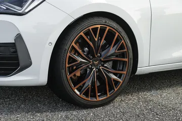 Cupra Leon Tsi 300 0621 023