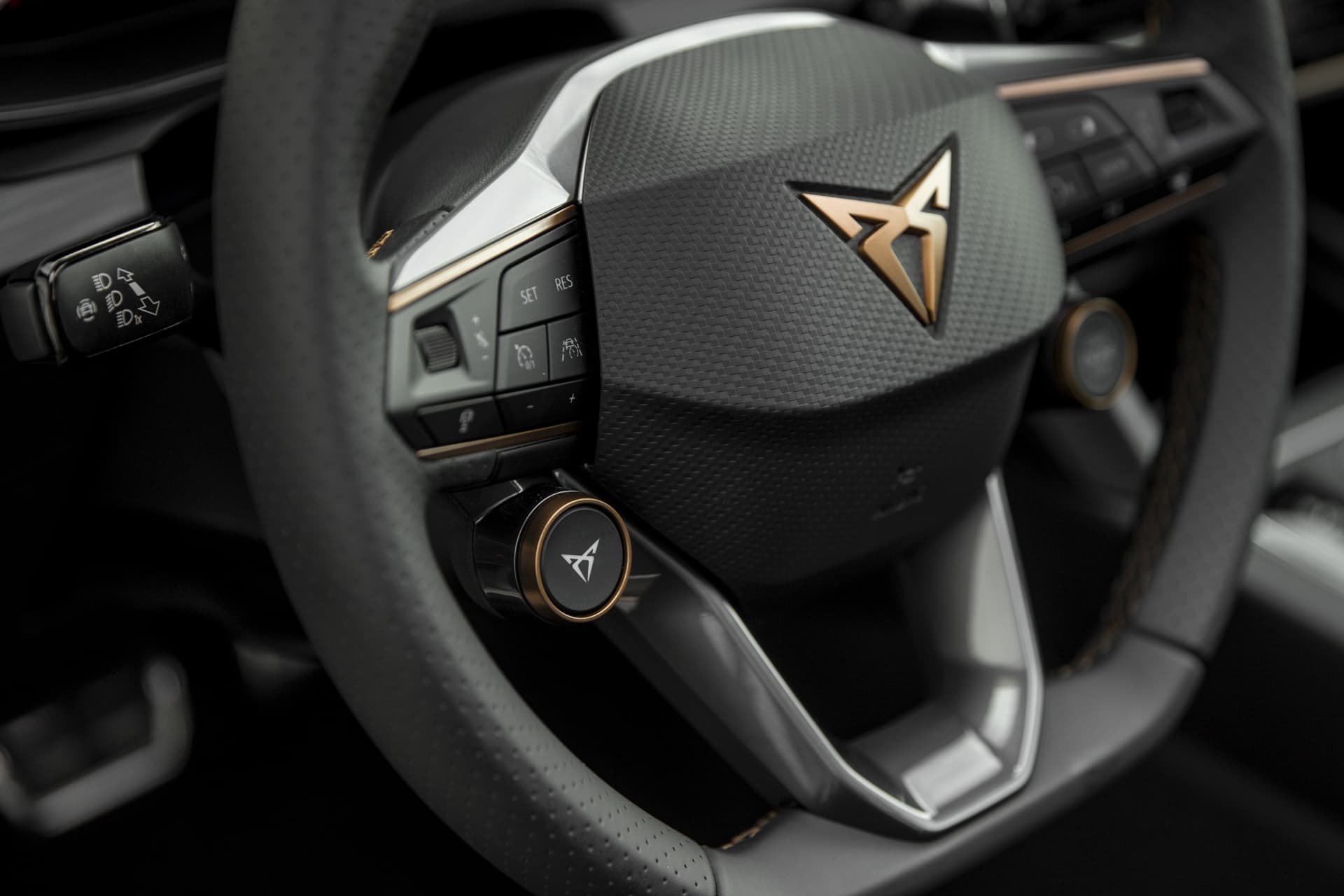 Cupra Leon Tsi 300 0621 031