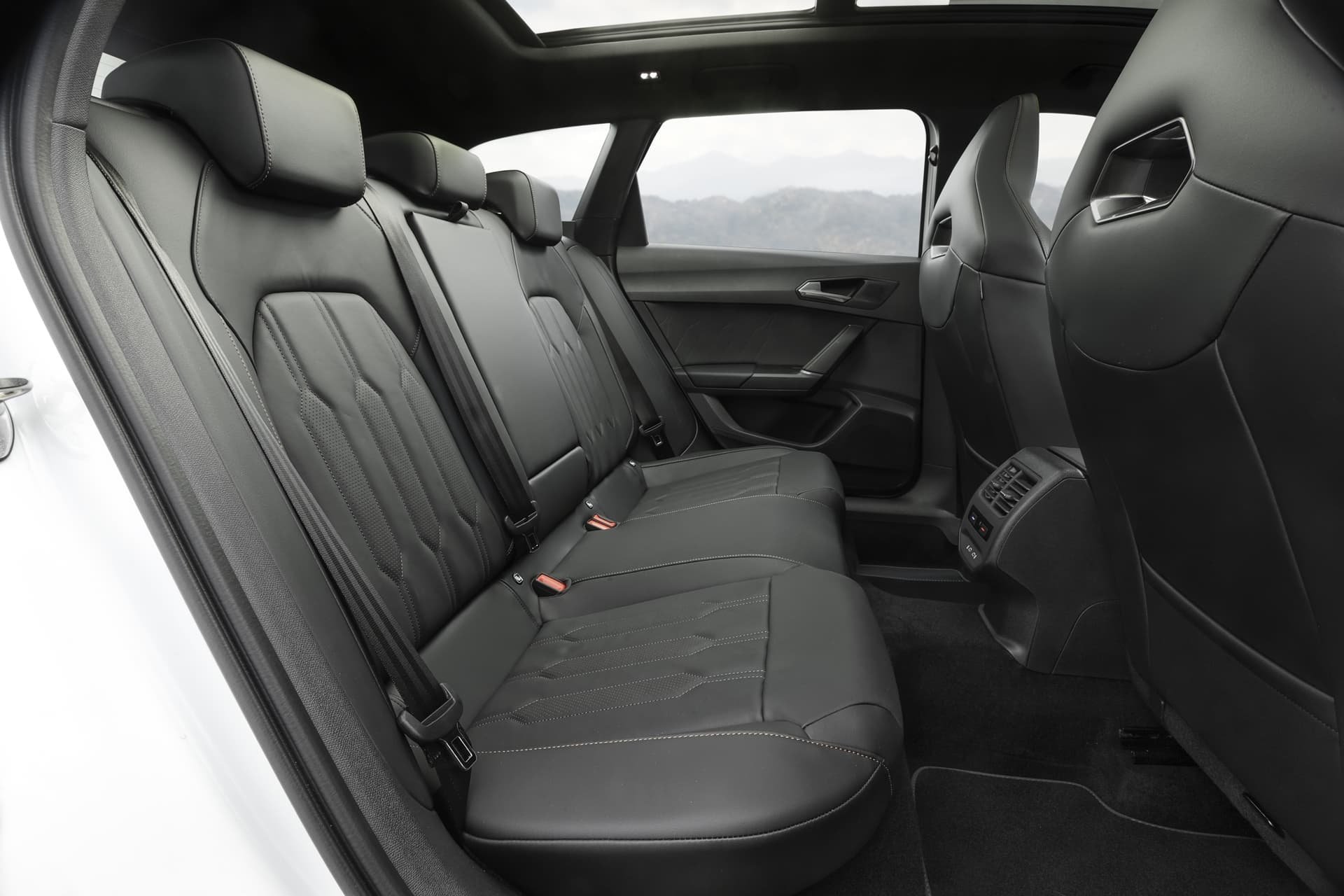 Cupra Leon Tsi 300 0621 036