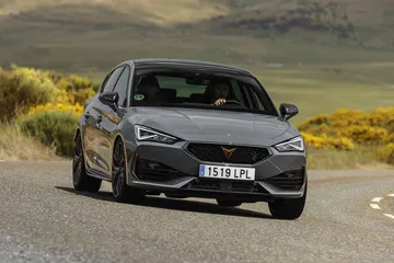 Cupra Leon Tsi 300 0621 045