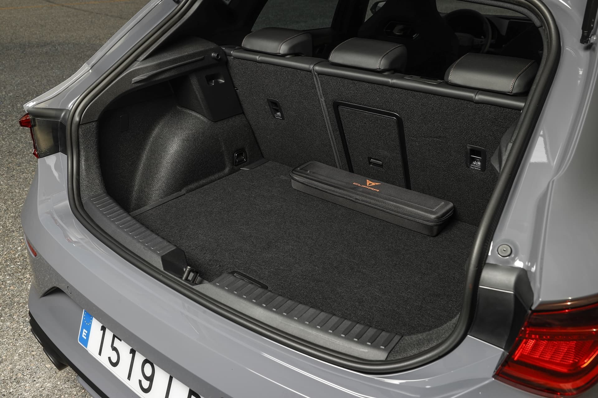 Cupra Leon Tsi 300 0621 086