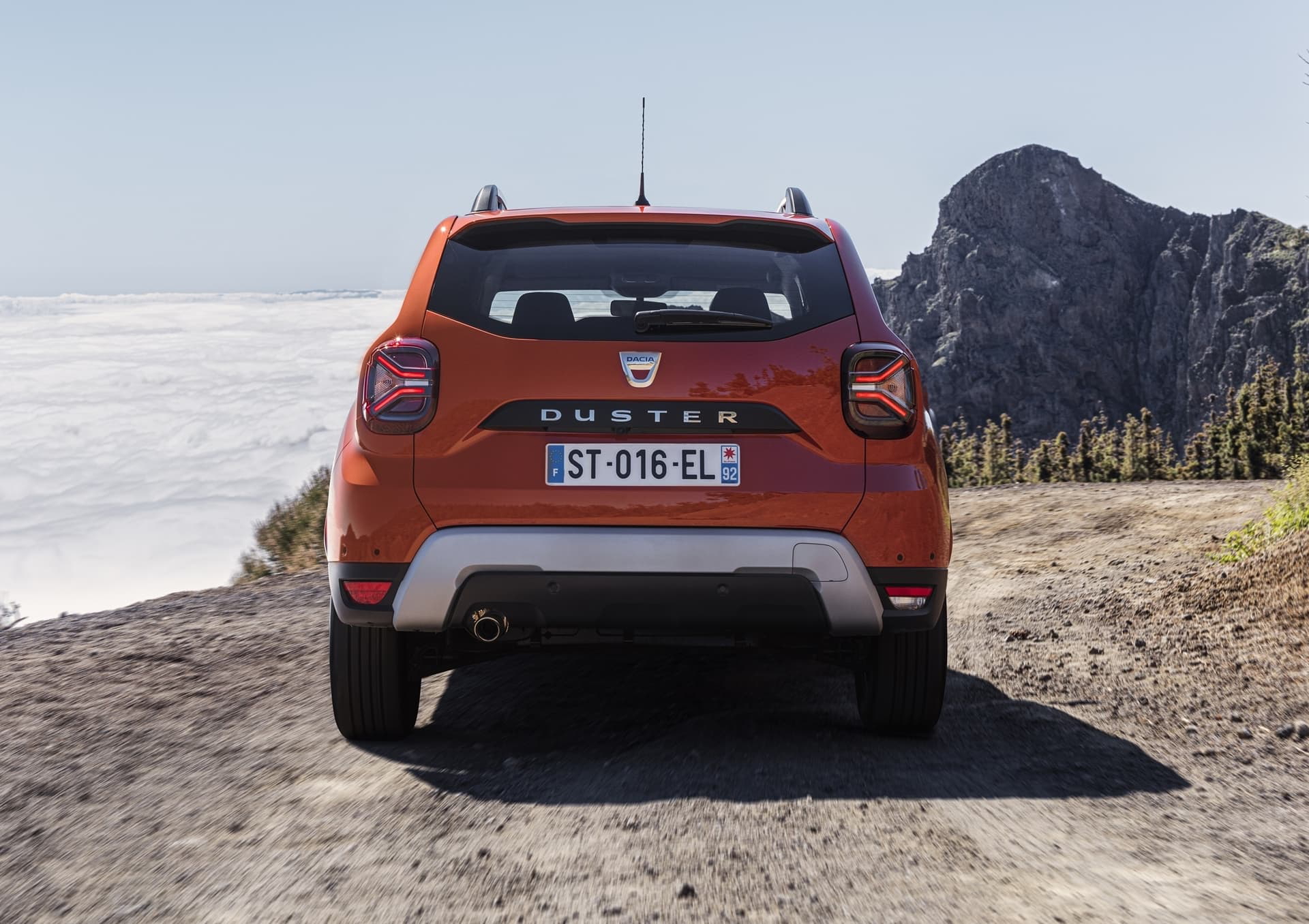 Dacia Duster 2021 Naranja 0621 009