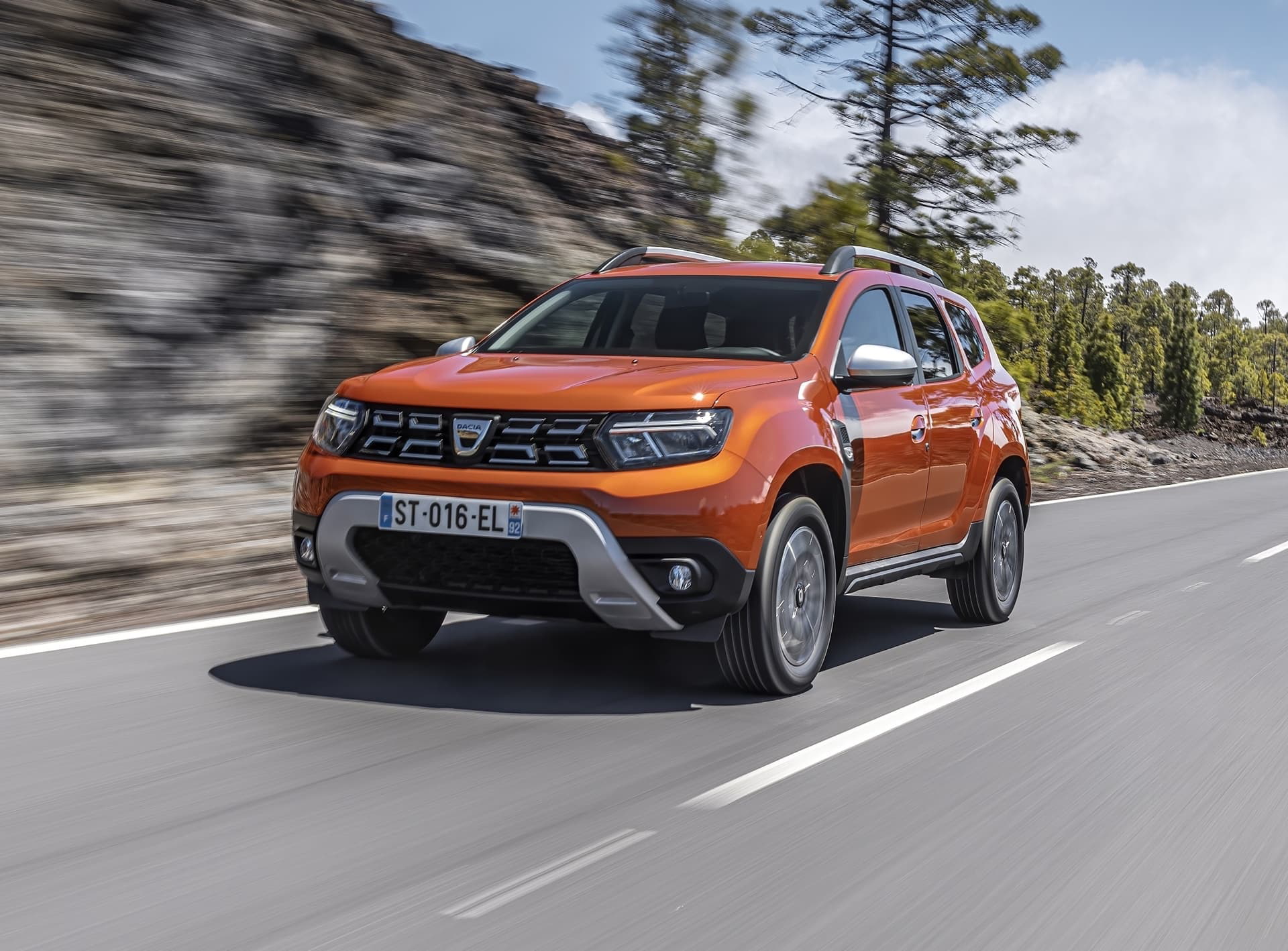Dacia Duster 2021 Naranja 0621 010