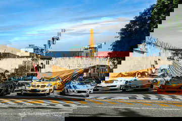 Filipinas Destruye 21 Coches Lujo 07