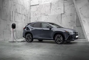 Lexus Nx 450h 2021 Gris Exterior 03