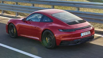 Porsche 911 Gts 04