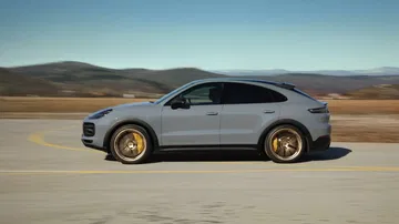 Porsche Cayenne Turbo Gt 2021 0621 009