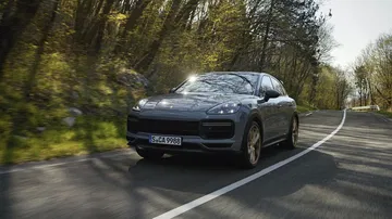 Porsche Cayenne Turbo Gt 2021 0621 014