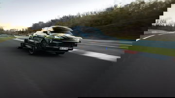 Record Nurburgring Porsche Cayenne 04