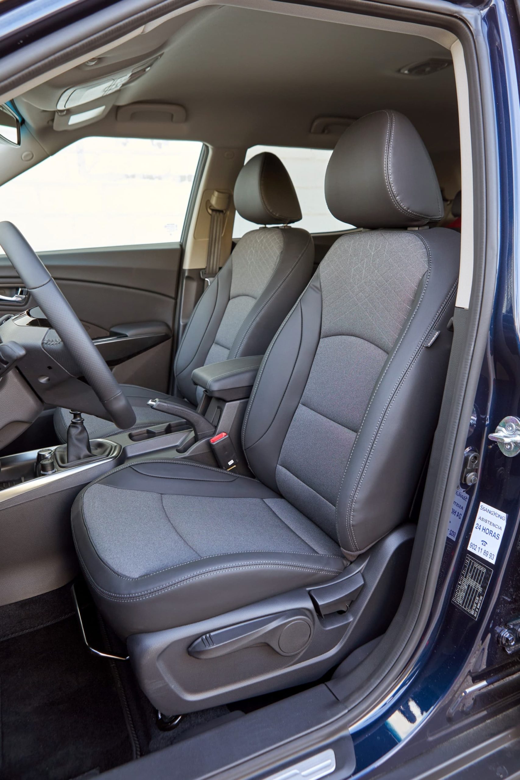 Ssangyong Tivoli Grand 2021 34 Interior Plazas Delanteras