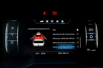 Ssangyong Tivoli Grand 2021 37 Interior Instrumentacion