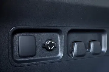 Ssangyong Tivoli Grand 2021 40 Interior Detalles