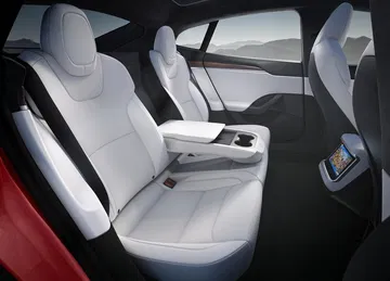 Tesla Model S 2021 0621 001