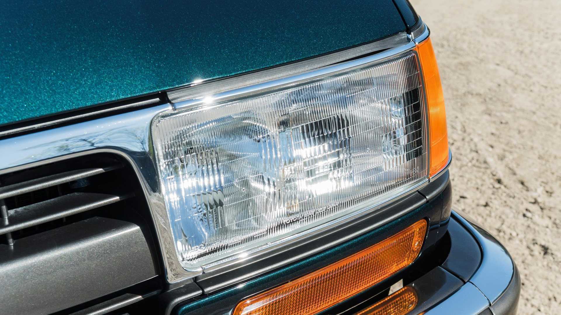 Toyota Land Cruiser Fzj80 010