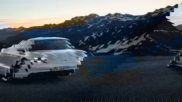 Photography: Christoph Bauer Postproduction: Wagnerchic – Www.wagnerchic.com