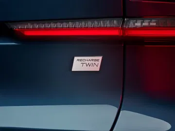 Volvo C40 Recharge Studio