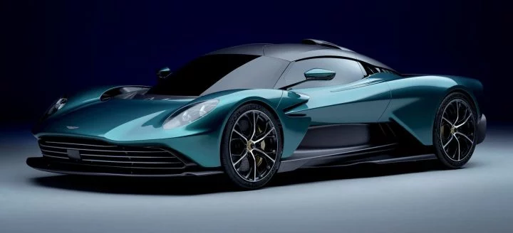Aston Martin Valhalla 2022 P