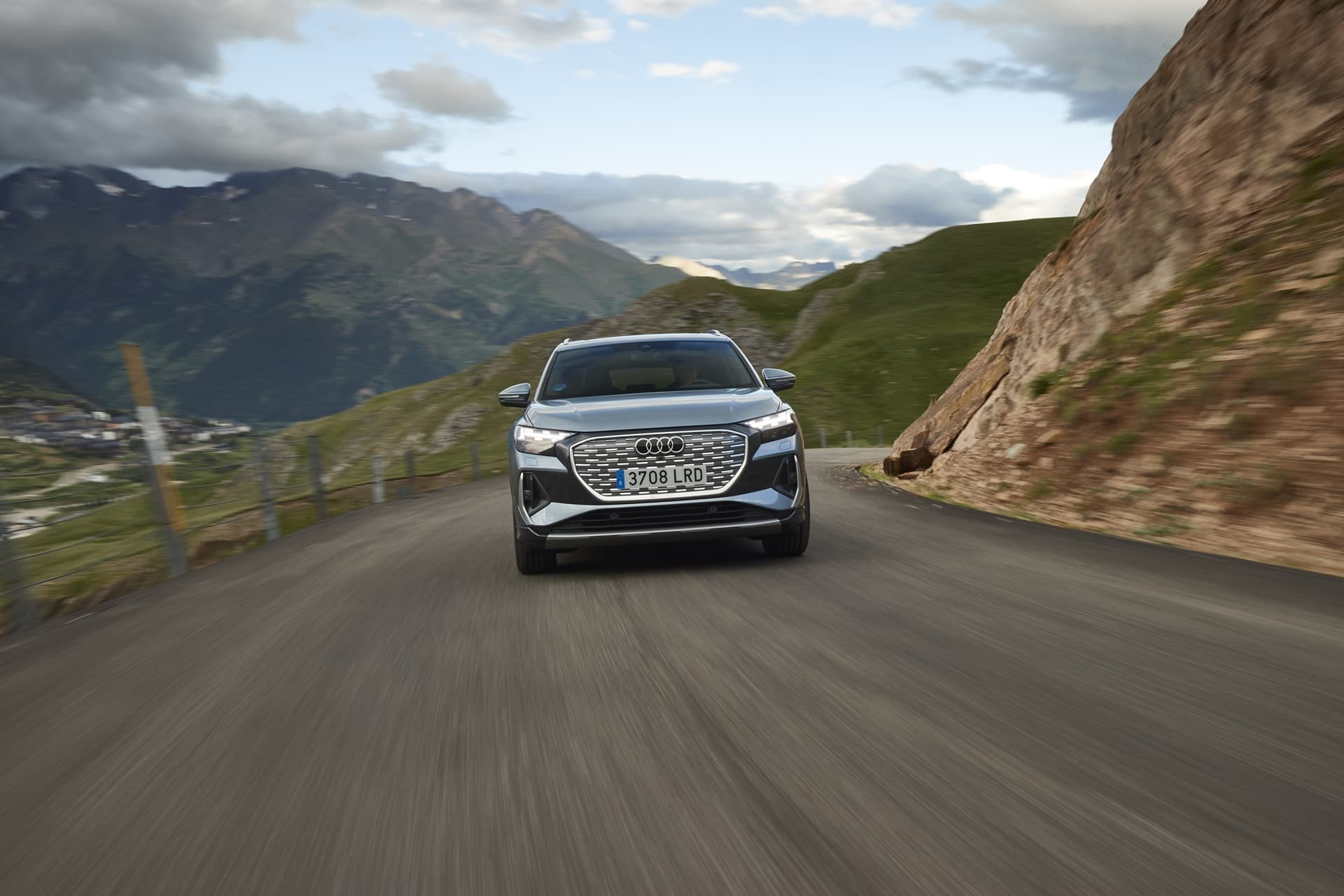 Audi Q4 E Tron 2021 0721 049