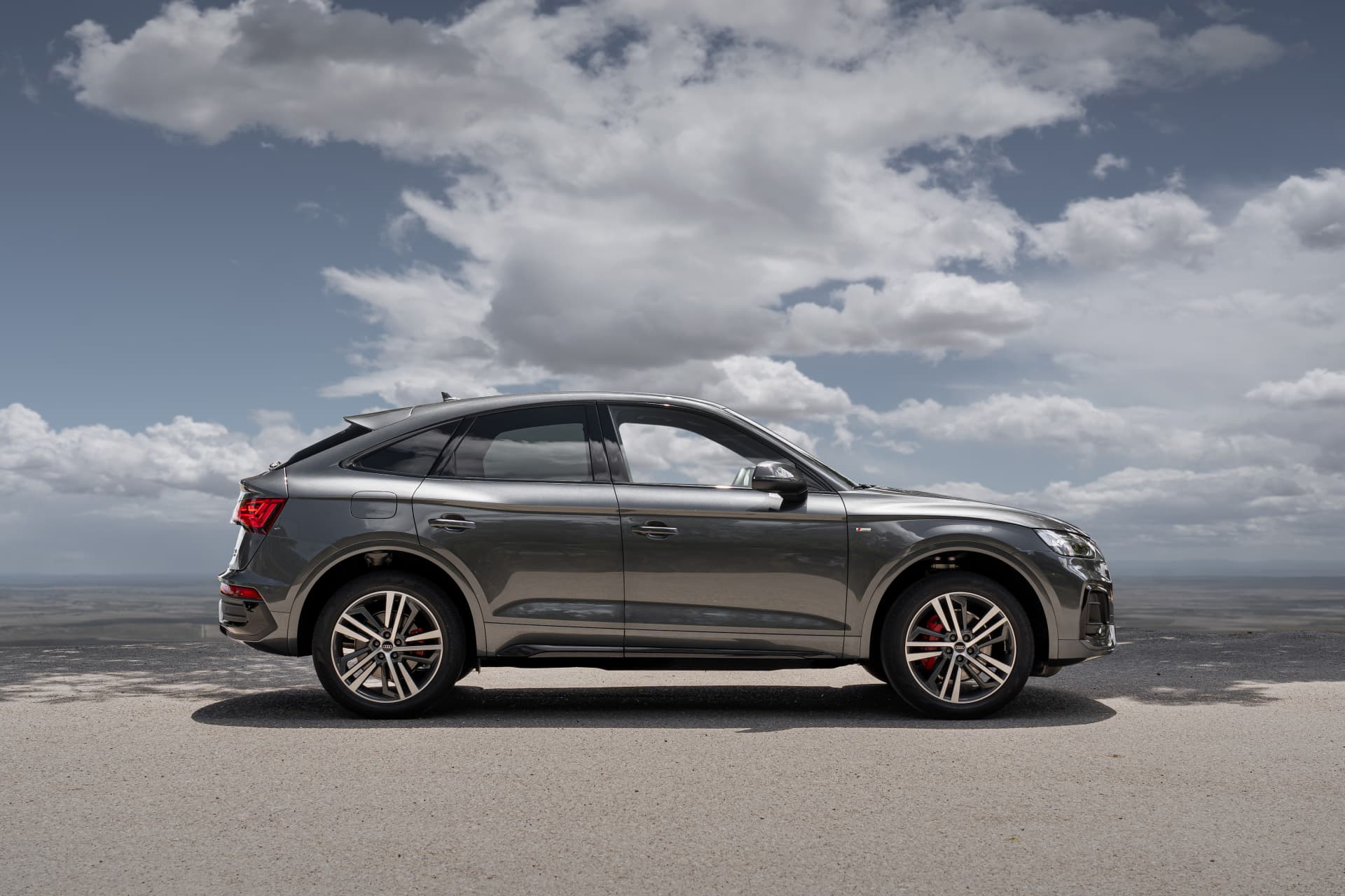 Audi Q5 Sportback Contacto 010