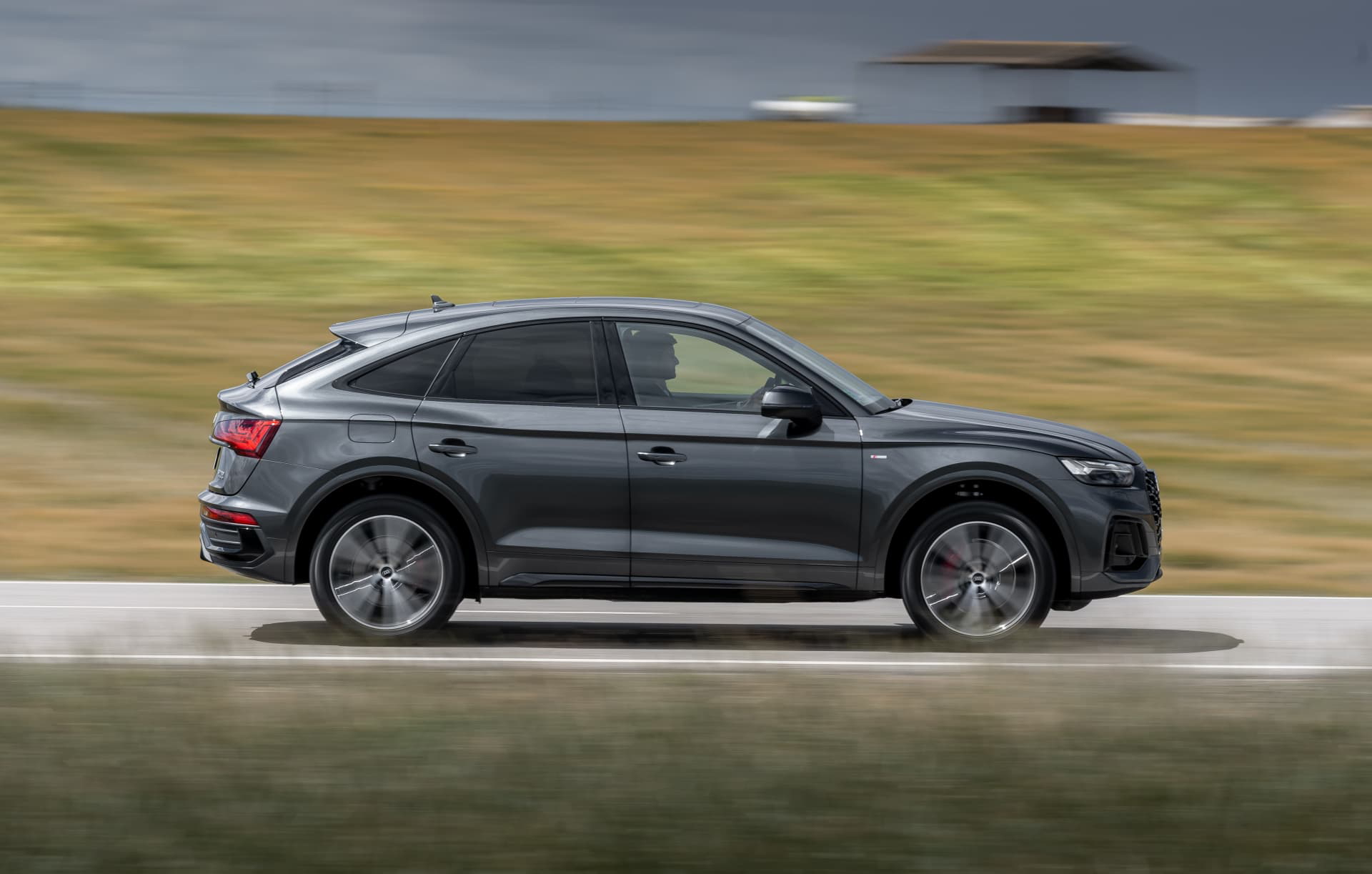 Audi Q5 Sportback Contacto 04
