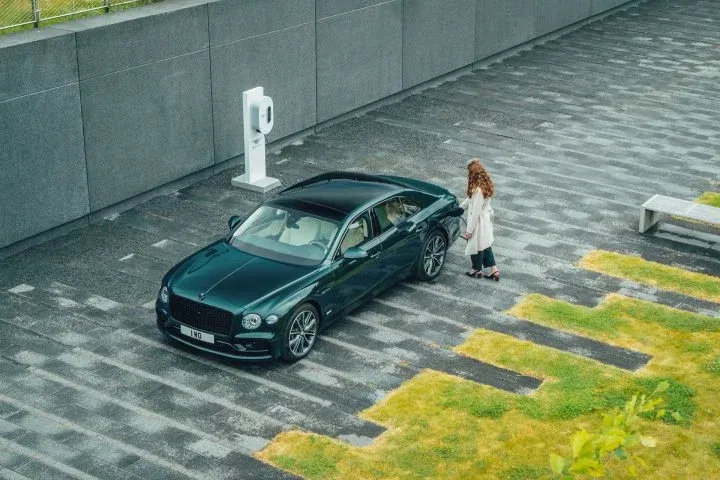 Bentley Flying Spur Hybrid 2022 8