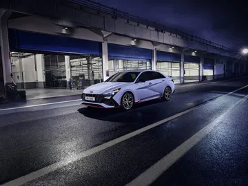Hyundai Elantra N 2022 4