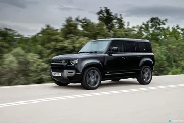 Land Rover Defender 110 V8 Carretera 00007
