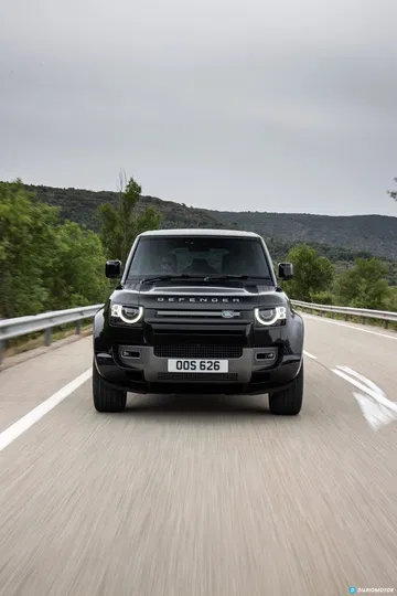 Land Rover Defender 110 V8 Carretera 00009