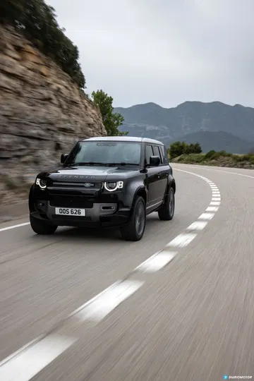 Land Rover Defender 110 V8 Carretera 00014