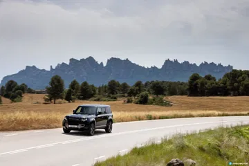 Land Rover Defender 110 V8 Carretera 00018