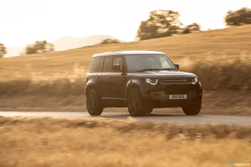 Land Rover Defender 110 V8 Carretera 00020